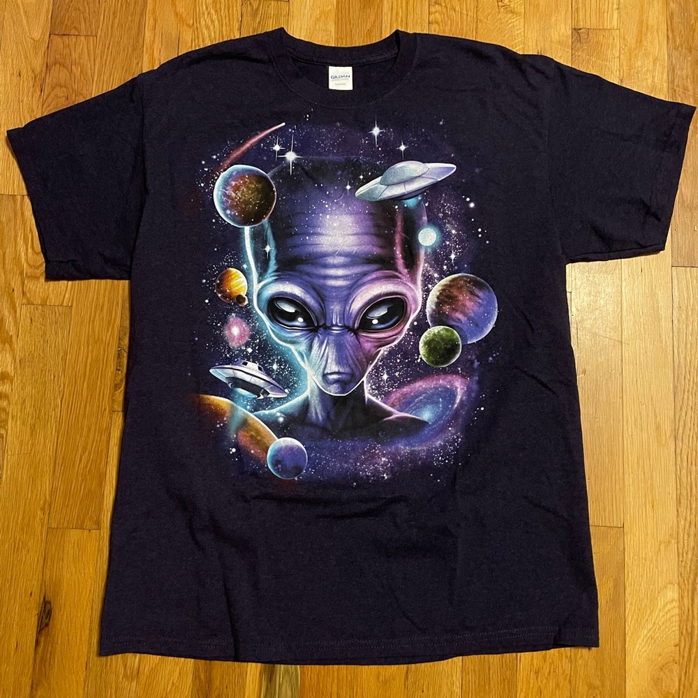 Alien Graphic Tee